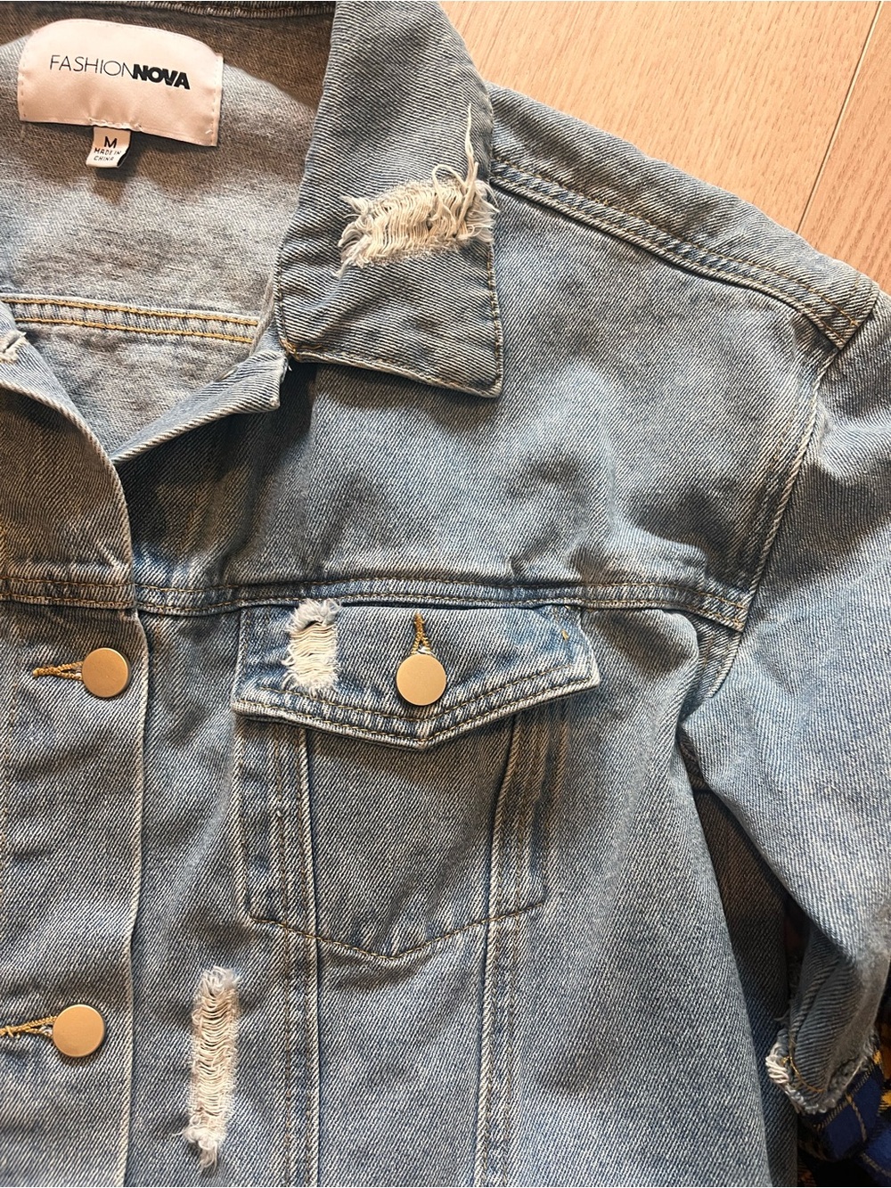 Fashion Nova Light Blue Denim Jacket with White Label - Picture 6 of 6